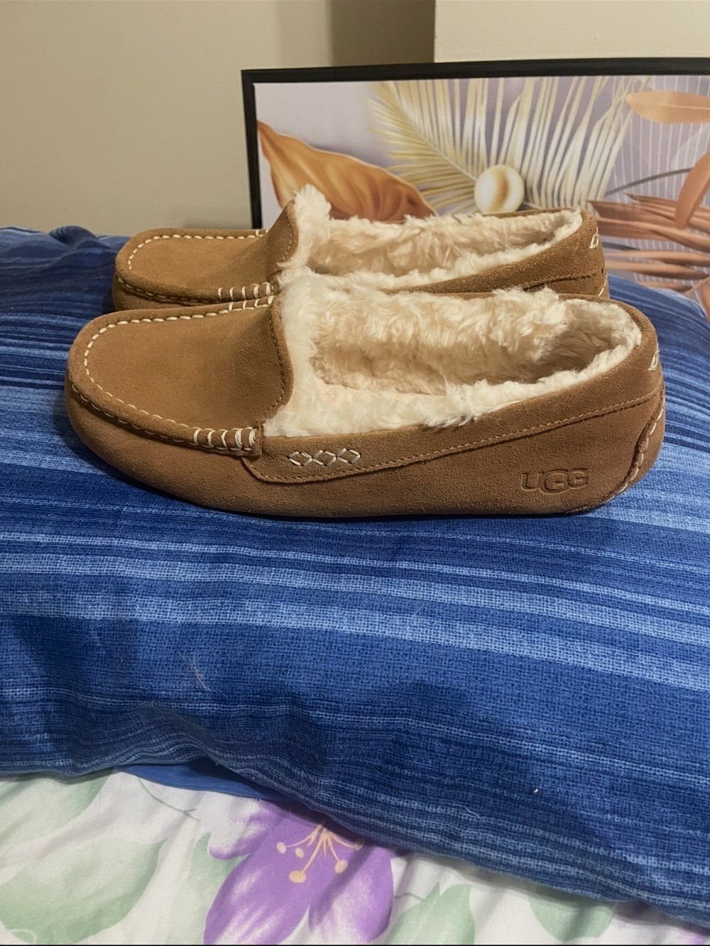 UGG Chestnut/Tan Suede Shearling Moccasin Slippers - Picture 2 of 5